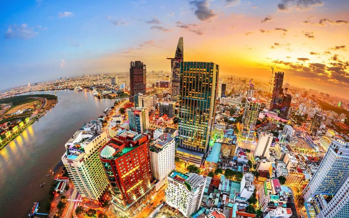 Có nên mua bán đất vào tháng 7 âm lịch hay không?