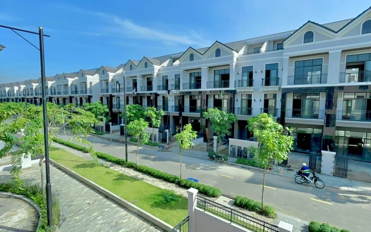 Chuyển nhượng nhà phố Zeitgeist Xii Nhà Bè 7x17m Lh 0909477288