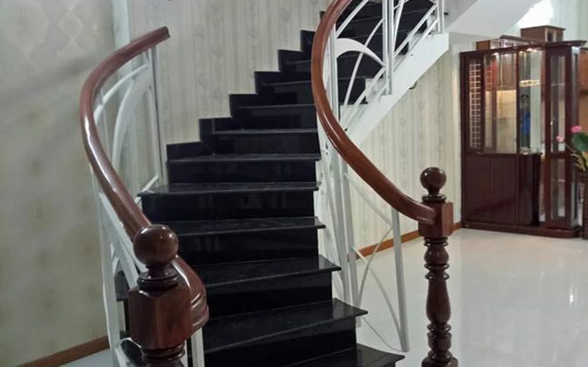 Bán nhà 270 Huỳnh Tấn Phát Phường Tân Thuận Tây Quận 7, DT 3,4×6,2m, 2 lầu, giá 3.25 tỷ LH 0909 477 288