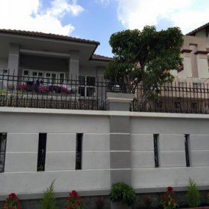 CÒN RẤT NHIỀU CĂN BIỆT THỰ RẤT LỚN TẠI KHU KIỀU ĐÀM NHƯ CA SĨ THANH THÚY, MINH NGUYỆT, LỆ THỦY VÀ NHIỀU CÁN BỘ CẤP CAO TẠI KHU KIỀU ĐÀM QUẬN 7