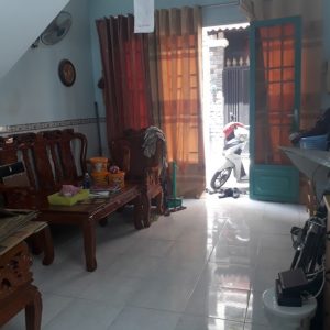 Bán nhà phường Phú Thuận giá rẻ