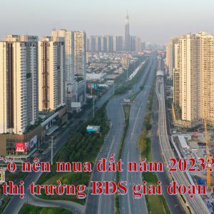 Có nên mua đất năm 2023.pptx